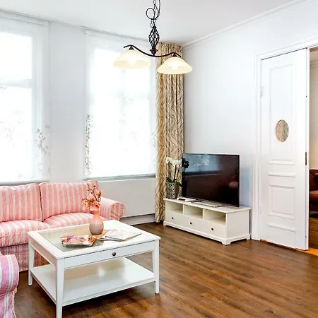 Komfortwohnung Innenstadt An Der Schelfkirche シュヴェリーン