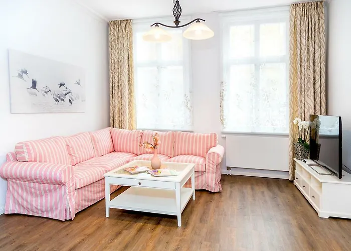 Komfortwohnung Innenstadt An Der Schelfkirche Apartment